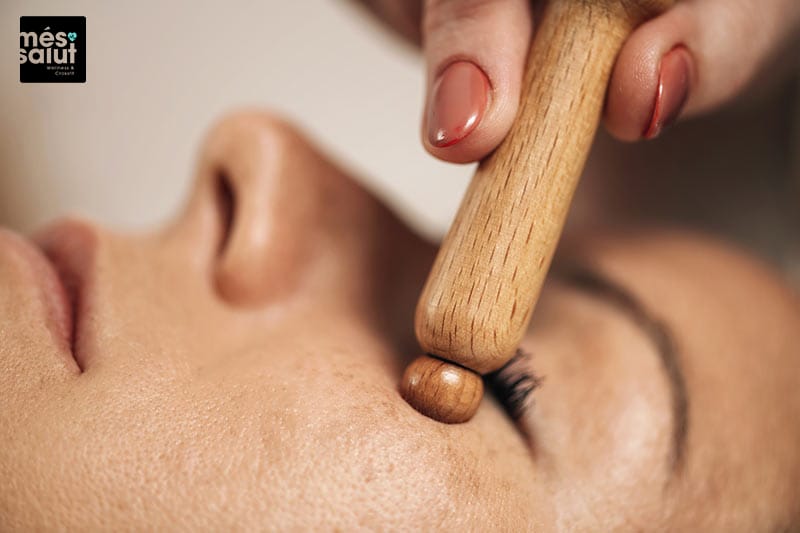 Maderoterapia facial